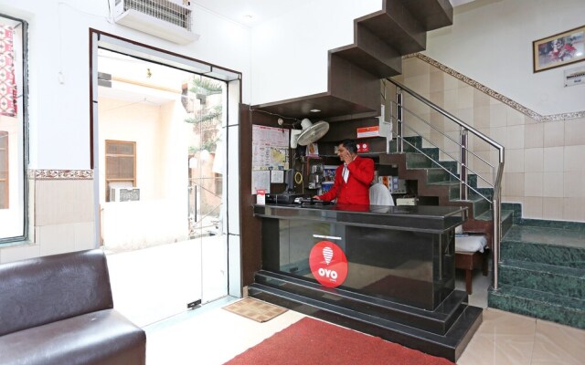 OYO 3033 Radiant Hotel
