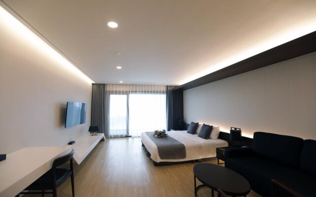 The Qube Resort Jeju