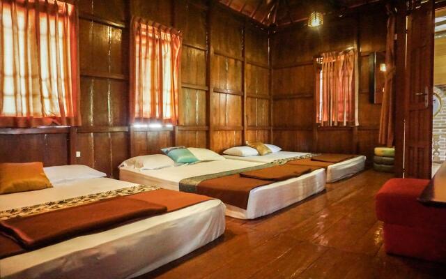 Bantal Guling Villa Bandung