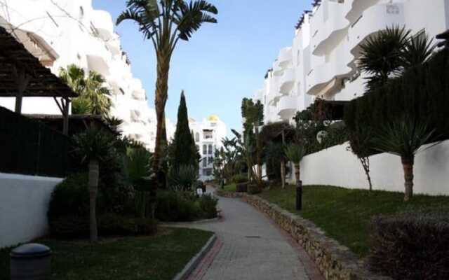 Apartment - 2 Bedrooms with Pool - 103433