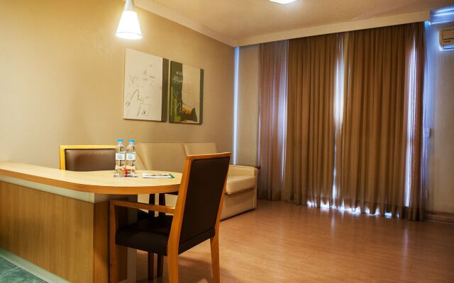 Manhattan Porto Alegre by Mercure