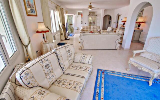 El Sol - luxury villa with private pool in Benissa