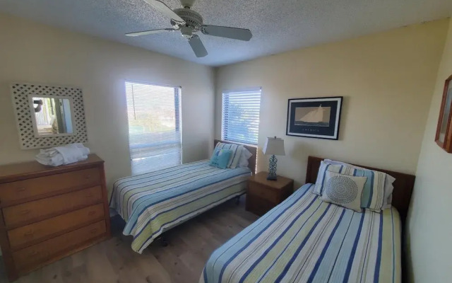 Sea Place 13238