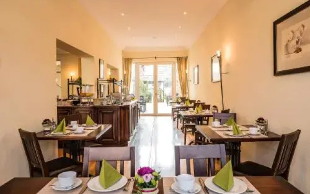 Hotel Arador