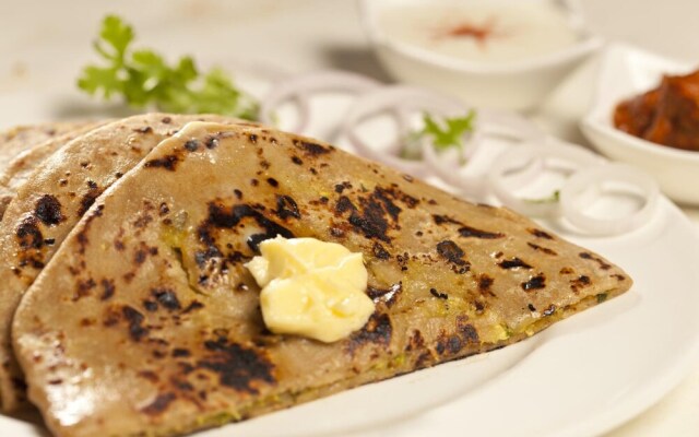 Karon Hotel - Lajpat Nagar