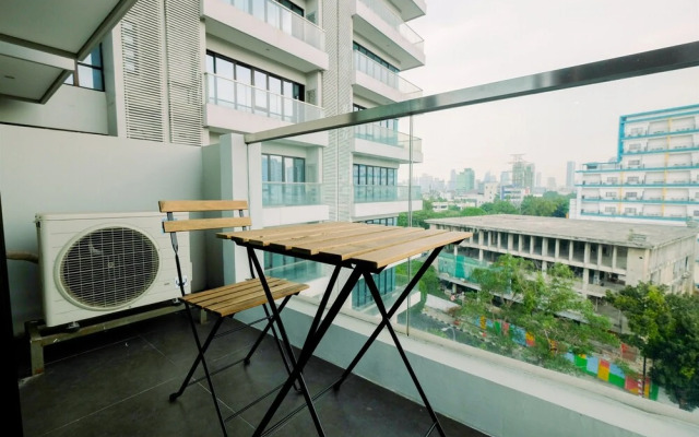 Monas View Studio Apartment at Capitol Suites