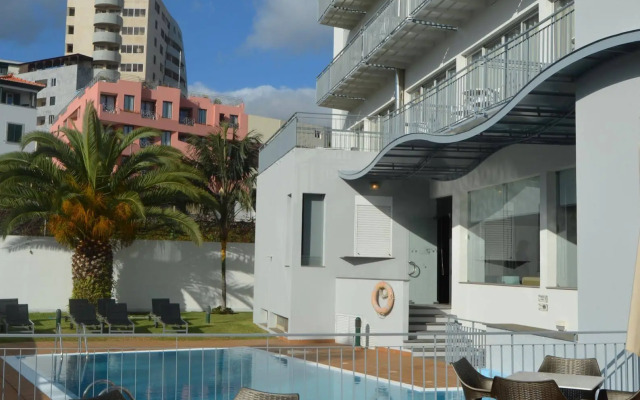 Madeira Bright Star Hotel