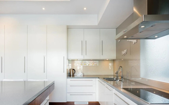 Live in Federation Style Luxury With Stunning Views