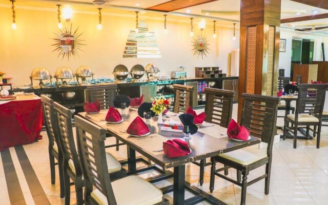 Crown Inn Hotel Multan