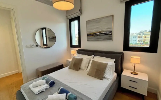 Oxford House Apt by TrulyCyprus