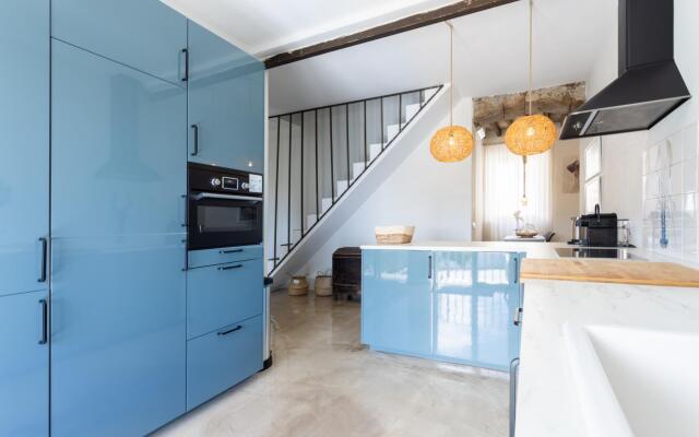 Home2Book Stunning Design House Arafo