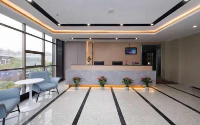 Rest Hotel (Shanghai Jinshan Bailian Shopping Center)