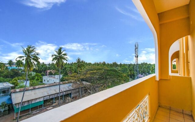 Fabhotel Radha Residency