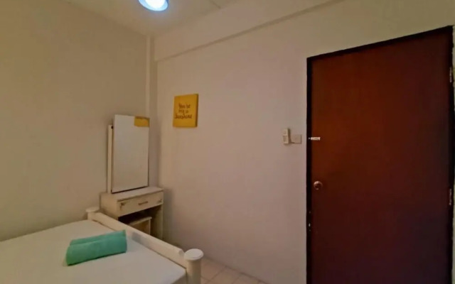 Yons' Homestay by Oyo Rooms