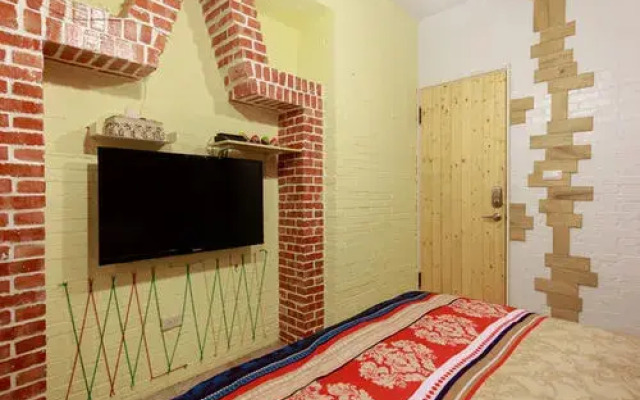 Roaming Ancient Bed and Breakfast