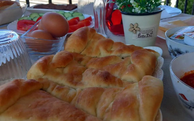 GOPO Guesthouse Elshani