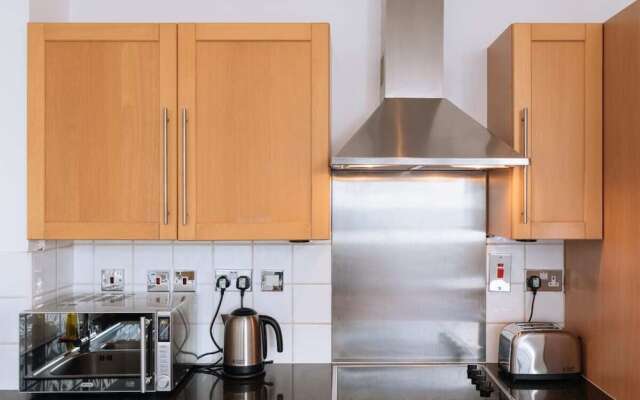 Spacious 1bed in Old Street, 2mins To Tube Station