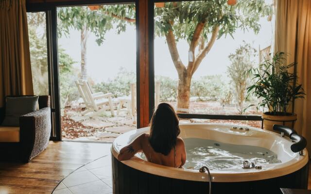 Cnaan Village - Boutique and Spa Villa