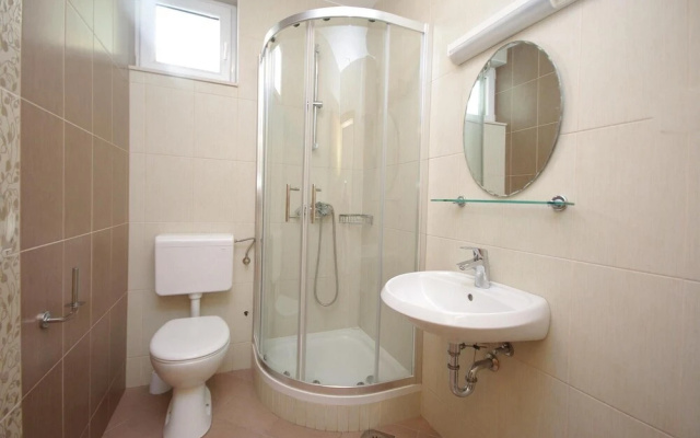 Beautiful Home in Makarska With Wifi and 1 Bedrooms