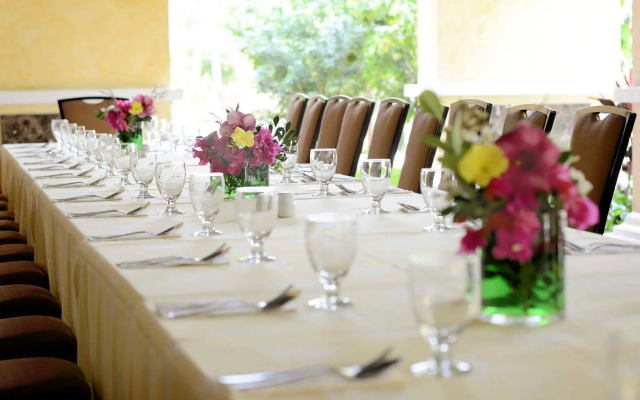 Courtyard By Marriott Cancun Airport