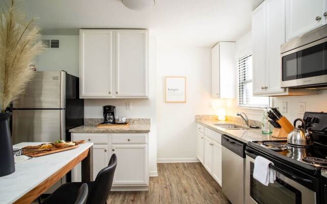 Abode Nashville - Marathon Village Near Downtown