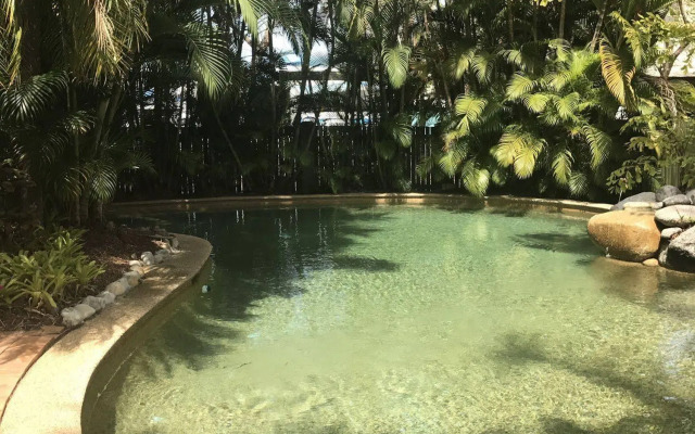 Port Douglas Palm Villas