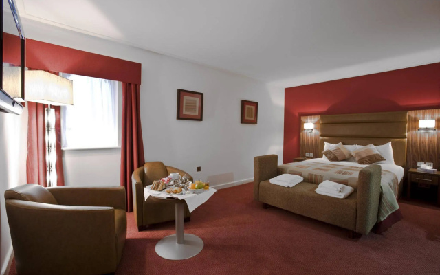 Mercure Newbury West Grange Hotel