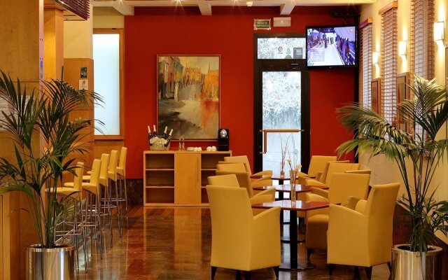 Abba Burgos Hotel