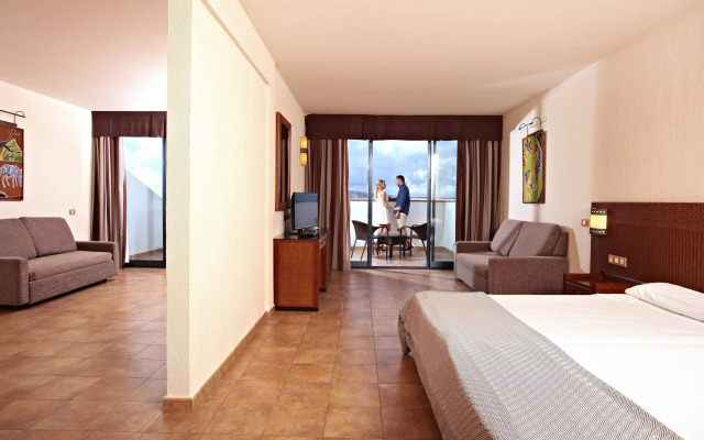 Sandos Papagayo Hotel