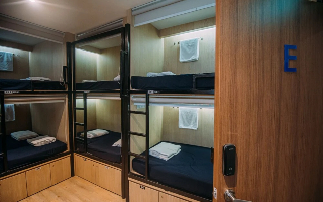 Bluewaters Pods At Bugis - Hostel