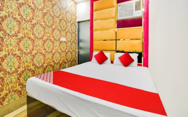 Hotel Double R