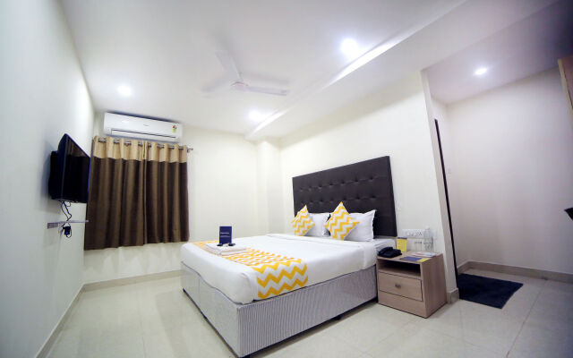 FabHotel Pearl City HiTech City