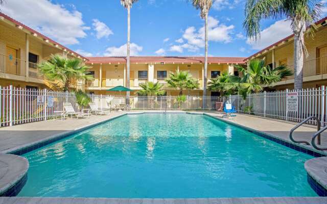 La Quinta Inn by Wyndham Victoria