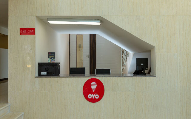 OYO 20021 Flagship Siruseri OMR