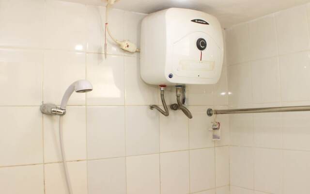 Comfy And Best Location Studio Room At Bassura City Apartment