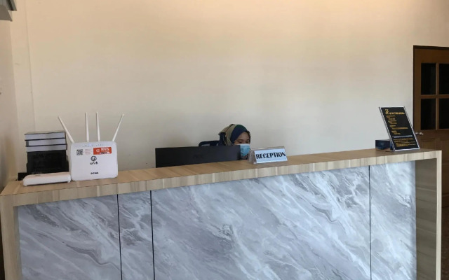 OYO 90506 Z Stay Inn Hotel