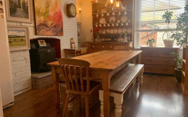 Stunning 18th Century 5 Bed House Old-Town Hastings