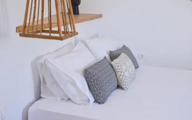 Niki Rooms