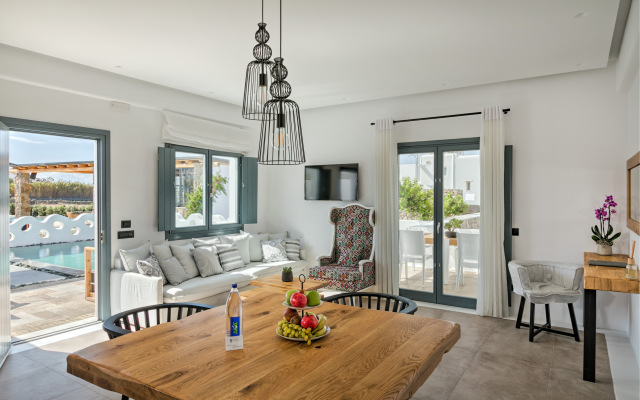 Portes Mykonos Suites & Villas