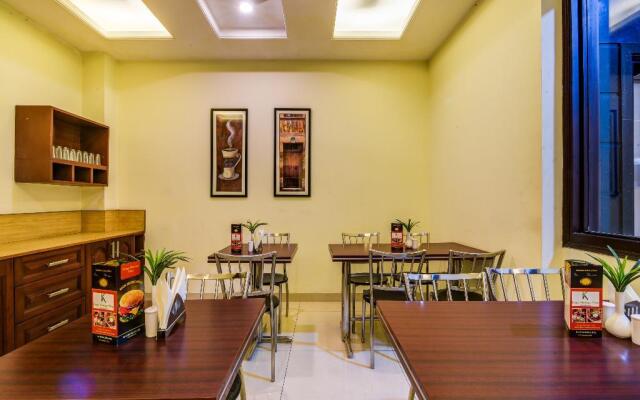 OYO 9553 Hotel Kings Plaza