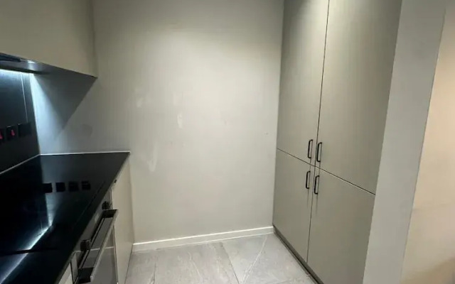 2br-2ensuite-balcony-cityview-parking-central