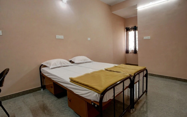 Sri Rugmani Residency by OYO Rooms
