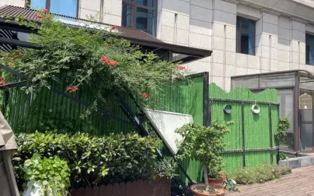 Yating Hotel (Rizhao Station RT Mart Branch)
