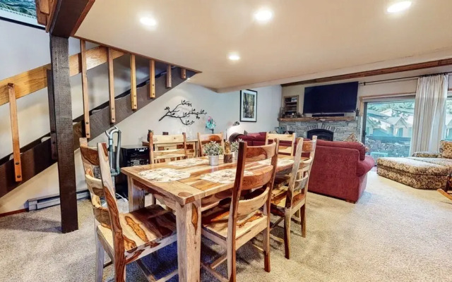 Snowcreek I #47 4 Bedroom Condo