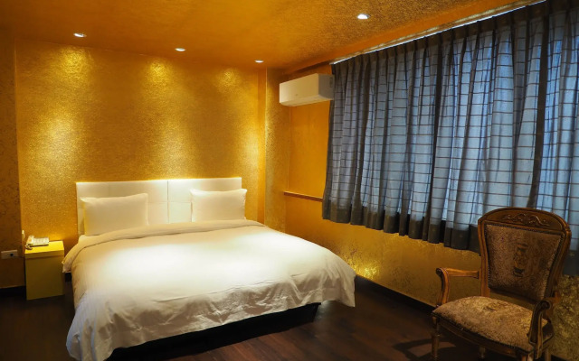 Day Chen Hotel