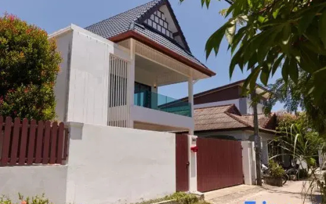 Modern Villa Breeze - 10 Minutes Walk To The Beach