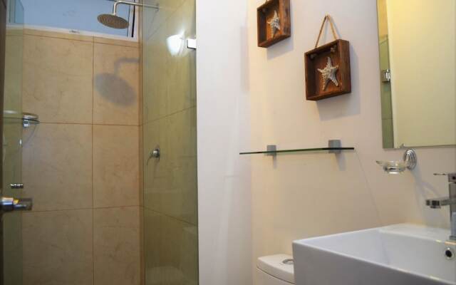 Condo Niza 266 by MDR