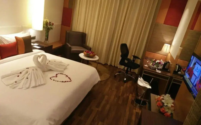 Deventure Sarovar Portico Kapashera
