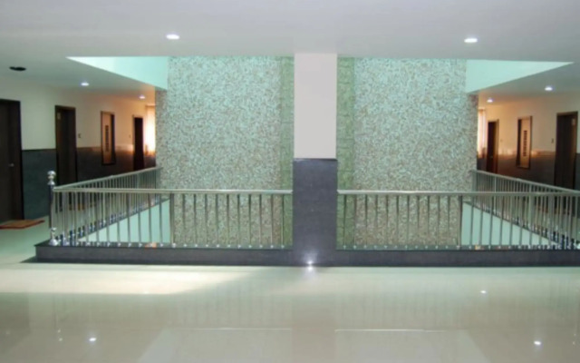 Hotel Damji