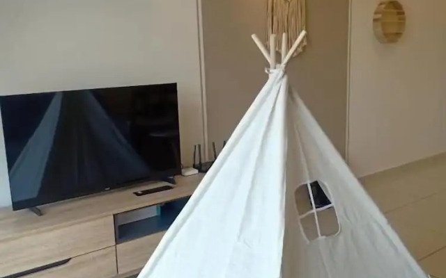 The Horizon by MyKey